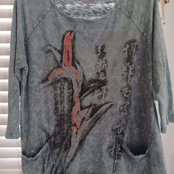 Jess & Jane L Made n USA Mineral Wash Tunic Top Blue Gray Floral Asian Y2K Retro - Picture 5 of 6